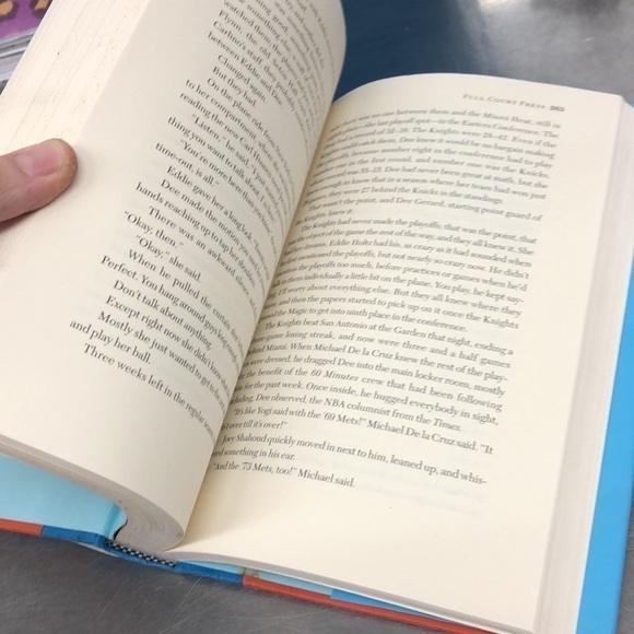 Full Court Press by: Mike Lupica, hardback book - Picture 4 of 7